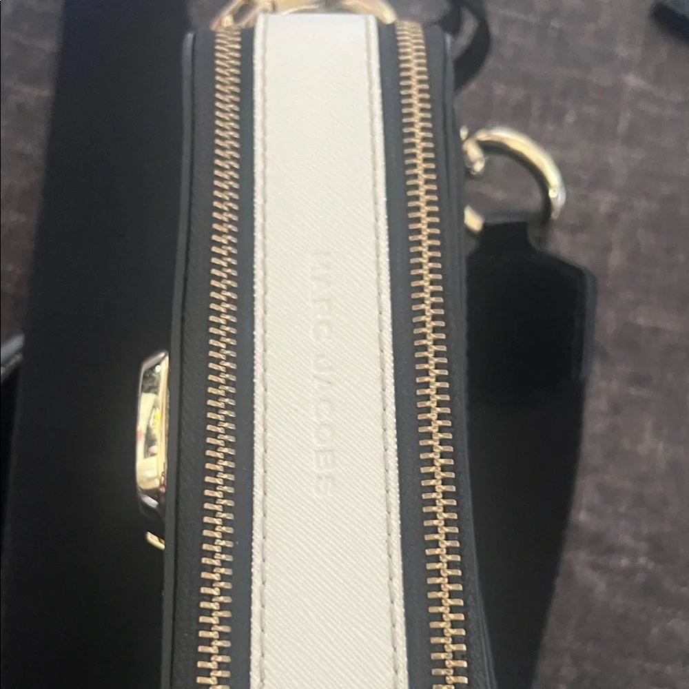 Marc Jacobs Black and Cream Crossbody Bag with Gold Accents - Picture 6 of 7